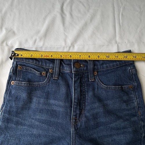 J Crew Medium Wash Everyday Essential Straight Leg Jean Women’s Size 24 - Picture 4 of 12