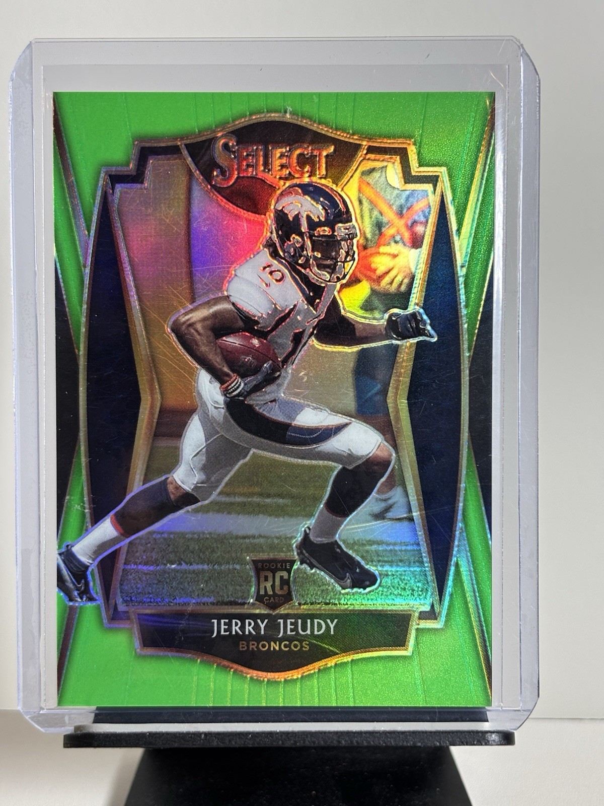 2020 Jerry Jeudy Select Premier Level Neon Green Prizm /49 #156 (RC) - Cleveland