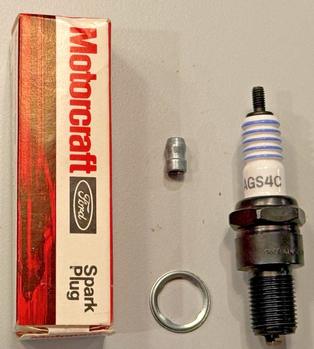 NEW GENUINE OEM NOS MOTORCRAFT AGS4C SPARK PLUG