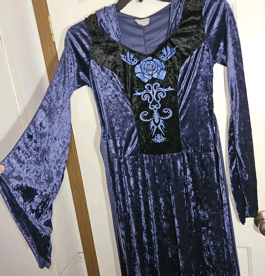 Renaissance Medieval Lavender Velvet Costume Dress Maxi Hooded Dark Fairy M-L - Image 4 of 4