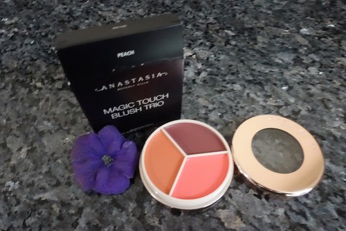 Anastasia magic touch blush trio new in box select your shade - Picture 3 of 8