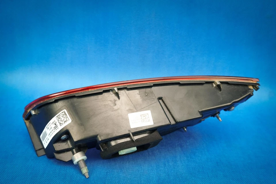 Lampe MATRIX arrière gauche Audi A8 S8 4H Lift 4H0945093K - Photo 4/4