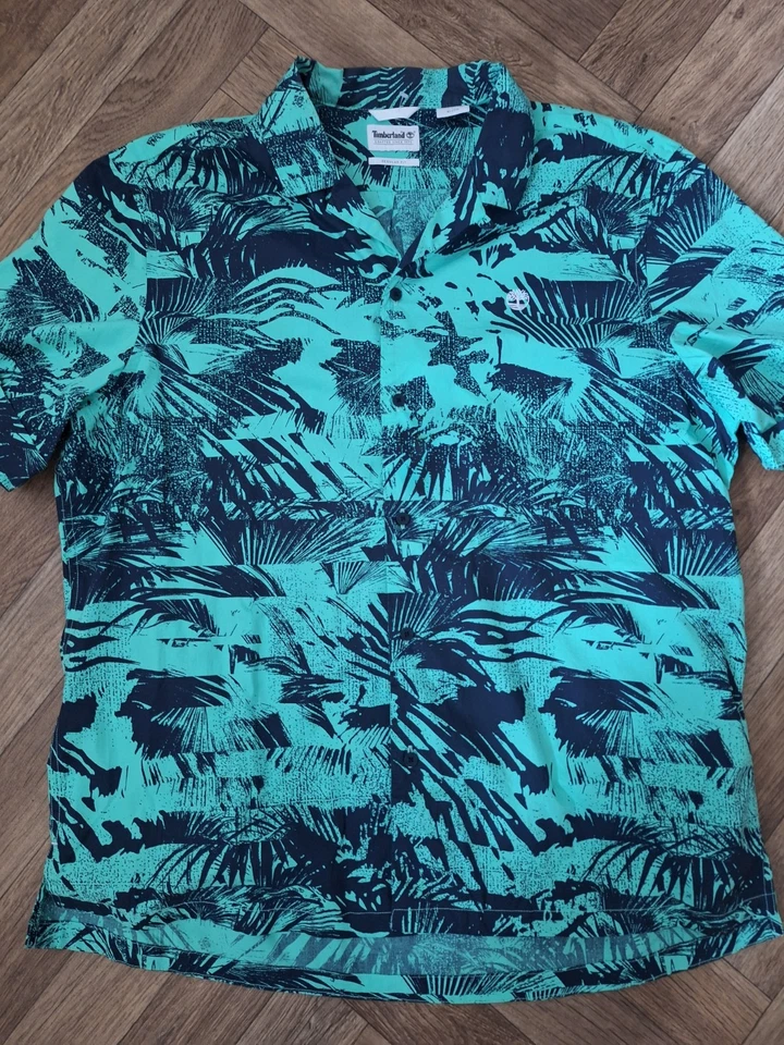 Camisa Para Hombres Timberland Verde Estampado Hawaiano Talla XL Estilo Verano Foto 2 de 4