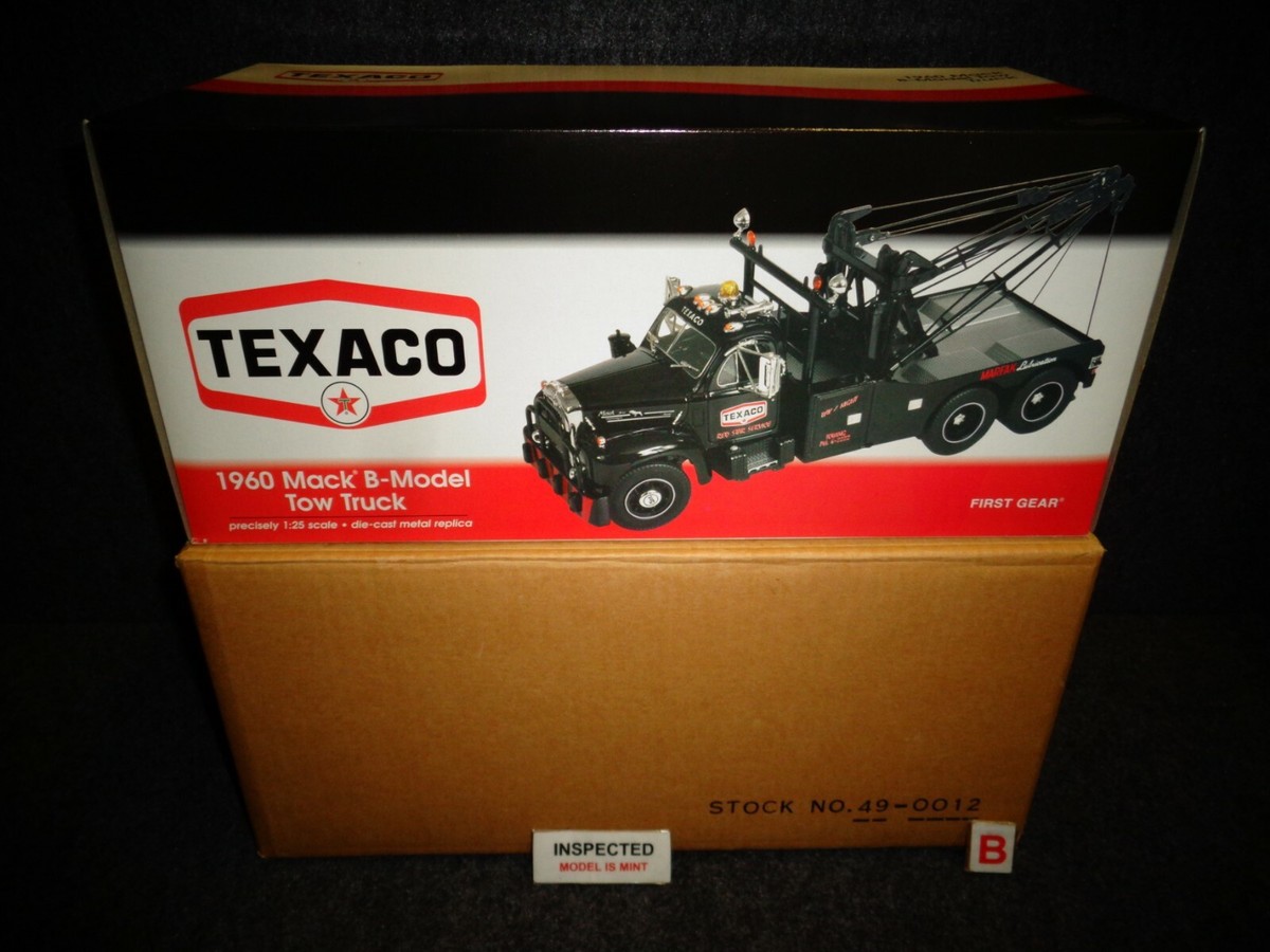 First Gear 1960 Texaco Mack B- Model Tow Truck 1 25 for sale