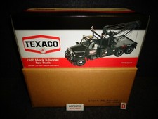 1960 B MACK WRECKER TOW TRUCK TEXACO MARFAK TOWING 1:25 First Gear 49-0012
