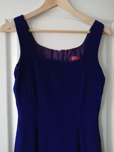 Vintage Blue Velvet Long Gown/Dress. Lined. Size 10. - Picture 14 of 24