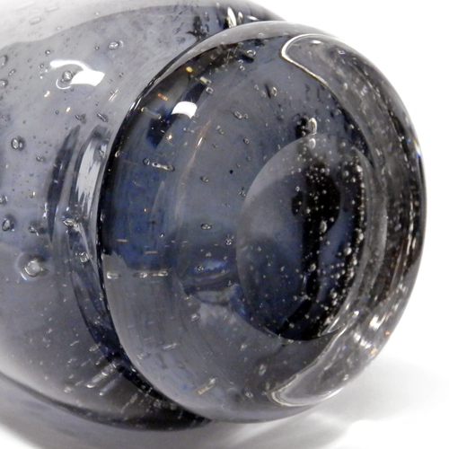 Sea Glasbruk Kosta Kunstglas Vase rauchiger Amethyst mit Original Gold Etikett 7,5" - Bild 2 von 5