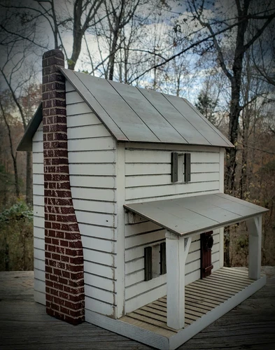 Dollhouse , Primitive Farmhouse , 1:24 , Miniatures , Worn White , Doll House 