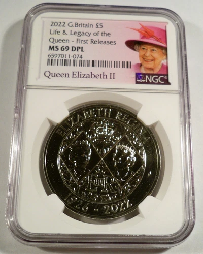 2022 GREAT BRITAIN £5 QUEEN'S LIFE & LEGACY NGC MS 69 DPL 5 Pound QE II