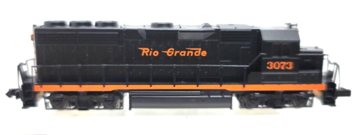 N ATLAS 48524 EMD GP-40 Rio Grande Locomotive #3073 (tested) - Picture 4 of 11
