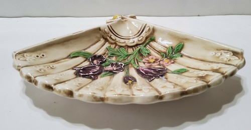 Vintage Ceramic Floral Fan Shaped Trinket Dish Hand Painted Glazed 8.5x6.5 - Picture 5 of 5