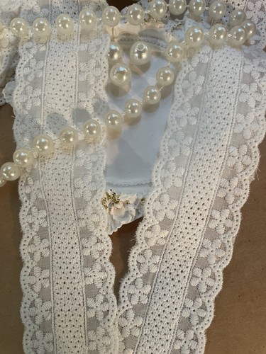 Classical Floral Eyelet Embroidery Cotton Lace Trim Double Scalloped Edges - Picture 1 of 10