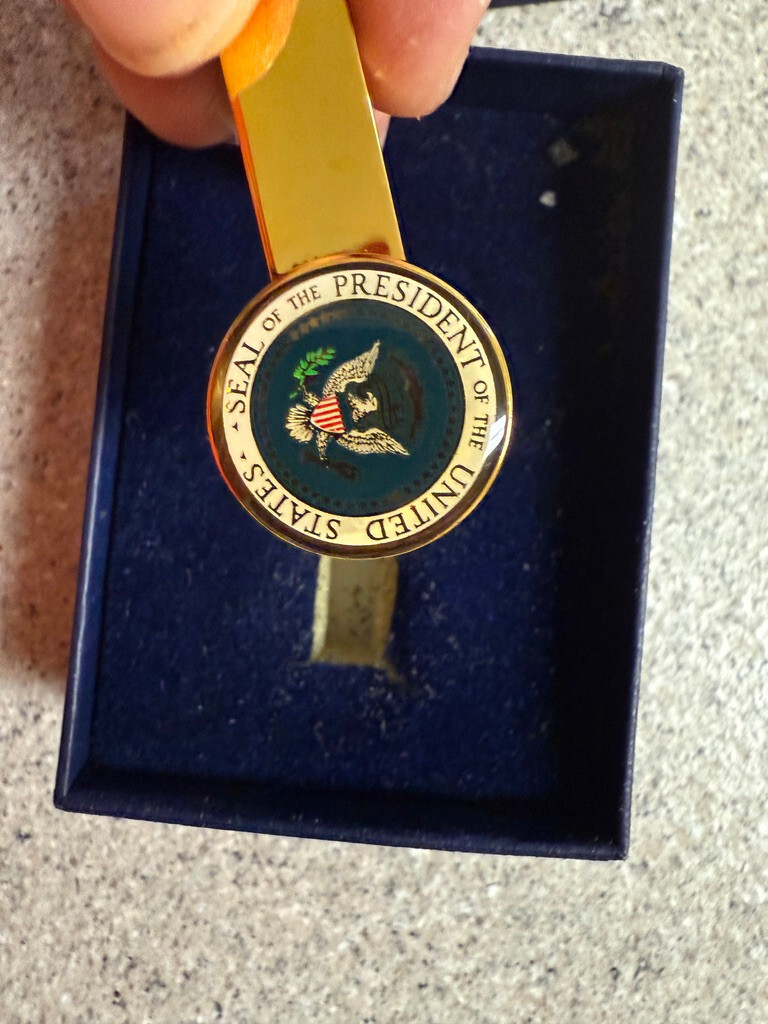 Picture 2 of 4
