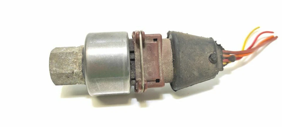 Interruptor de presión sensor de presión aire acondicionado peugeot 306 1998 peugeot 306 1998 ust49660 Foto 4 de 4