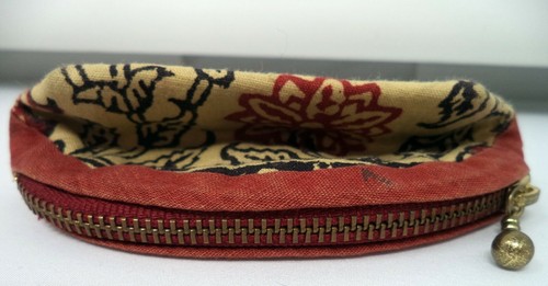Vintage Japanese Floral Zippered Change Purse 20+ - Picture 3 of 5