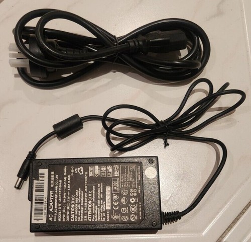 ONE ACCESS ONE425-8V-10 AV2 Gb4 TE/a Router with AC Adapter. - Picture 5 of 5