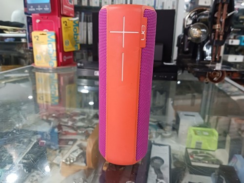 Logitech UE Boom 2 Portable Bluetooth Speaker (S-00151) - Picture 2 of 20