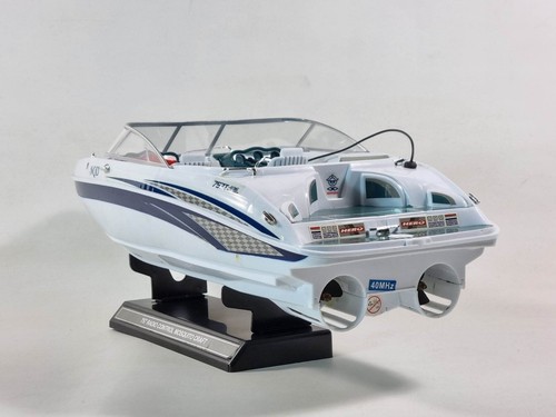 High-Speed 1:25 Scale RC Boat - Remote Control Boat, 35km/h - Toys for Boys - Picture 12 of 23