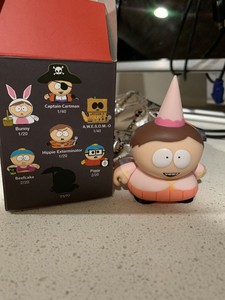Kidrobot Tooth Fairy /& Piggy 2 Pack Many Faces of Cartman South Park Series 2