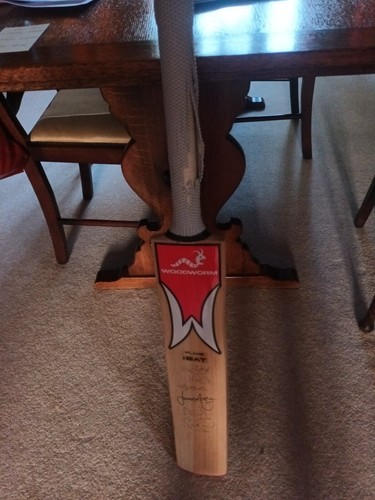 WOODWORM FLAME IBAT - BRAND NEW - 6 SIGNATURES - Picture 7 of 11