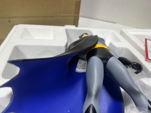 Batman Zeichentrickserie Special MEGA BATMAN Statue Adler #486/1000 mit Mailer - Bild 13 von 20