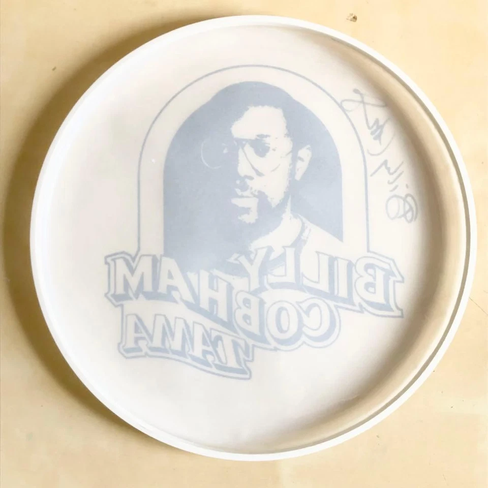 Cabezal de batería Billy Cobham Tama de 14 pulgadas autografiado Foto 3 de 3