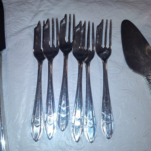Community Plate ONEIDA 87 Piece Silver plate Flatware Set Service For 12 No Box - Picture 4 of 10
