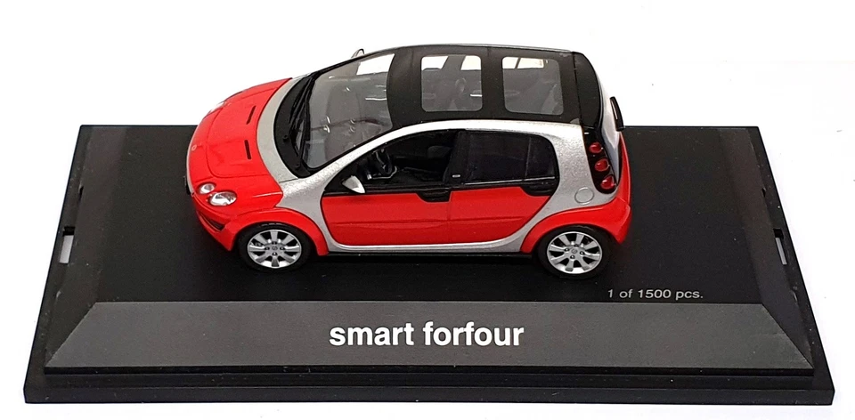 Schuco escala 1/43 diecast 04692 - Smart Forfour - rojo/plateado Foto 4 de 4