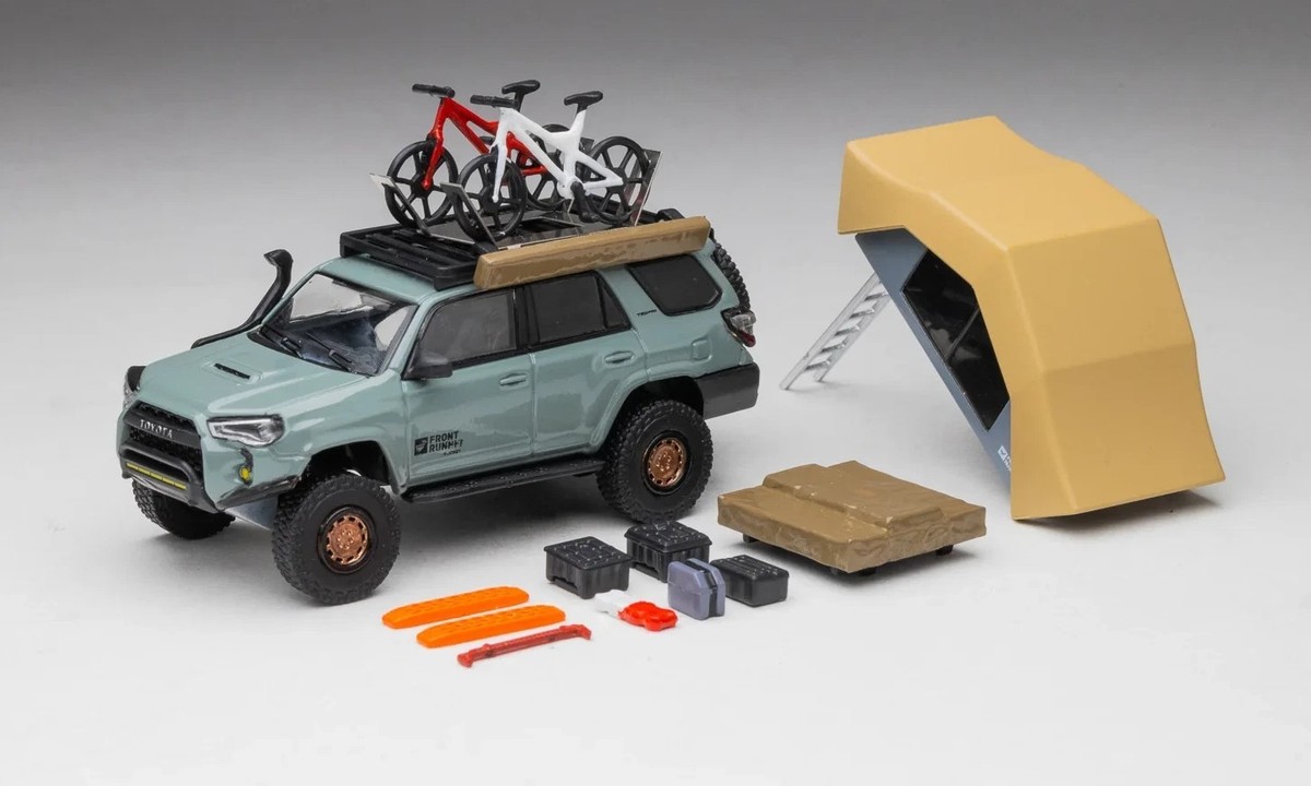 1/64 Toyota 4Runner TRD PRO Overland Lunar Rock DiecastTalk x 
