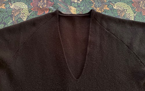 Deep V Neck Black Sweater Vest Oversized Loose Fit One Size - Picture 4 of 6