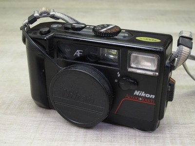 Nikon Action Touch Underwater Camera [for display]