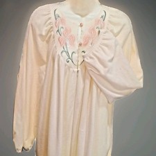 VTG Vanity Fair Nightgown Dress M Cream Pink Floral Embroidered Long Sleeve USA