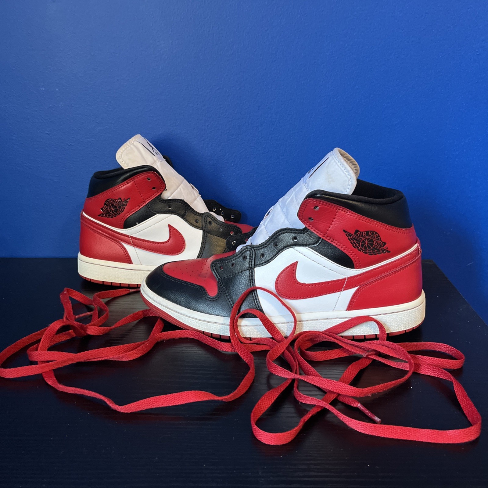 Nike WMNS Air Jordan 1 Mid "Black/White/Gym Red" BQ6472-079 Size9.5