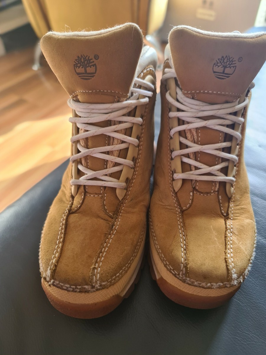 Boys timberland hotsell boots size 12