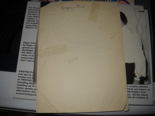 LOTE DE 2 FOTOS DE PRENSA VINTAGE ESTAMPADAS EN LA PARTE POSTERIOR ITALIA DIPIPPO TYRONE POWER GREGORY PECK - Imagen 7 de 8