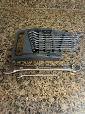 Crescent 10 Piece Combination Wrench Set, 12 Point Metric - 1 per ST - CCWS3-05