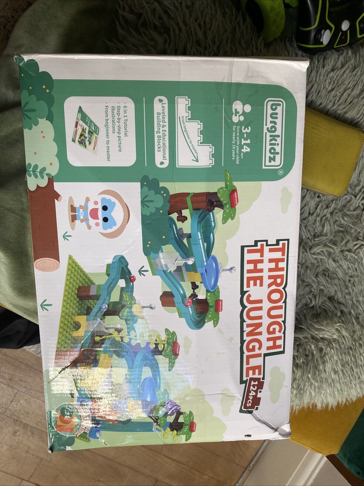 Picture 1 of 4