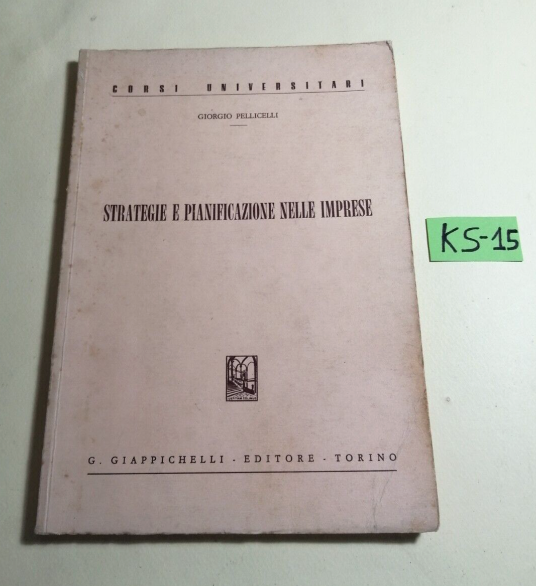 Foto 1 di 9