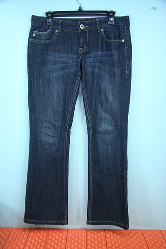 DKNY Time Square Womens Boot Cut Jeans Label 30R Actual 32X31 Stretch Low Rise - Picture 6 of 11