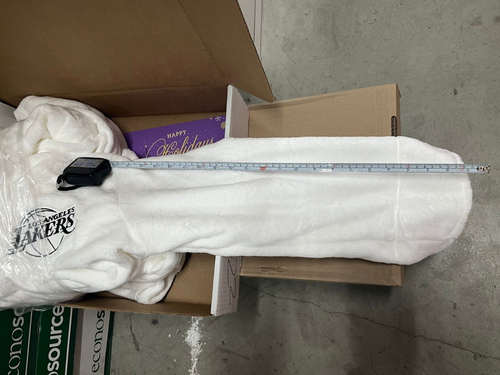 Los Angeles Lakers White Robe for Season Ticket Holder Christmas Gift 2023 - Picture 5 of 6