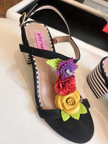 Betsy Johnson ADDE Size 5.5 Multicolor Floral Strap Buckle Block Striped Heels - Picture 4 of 14