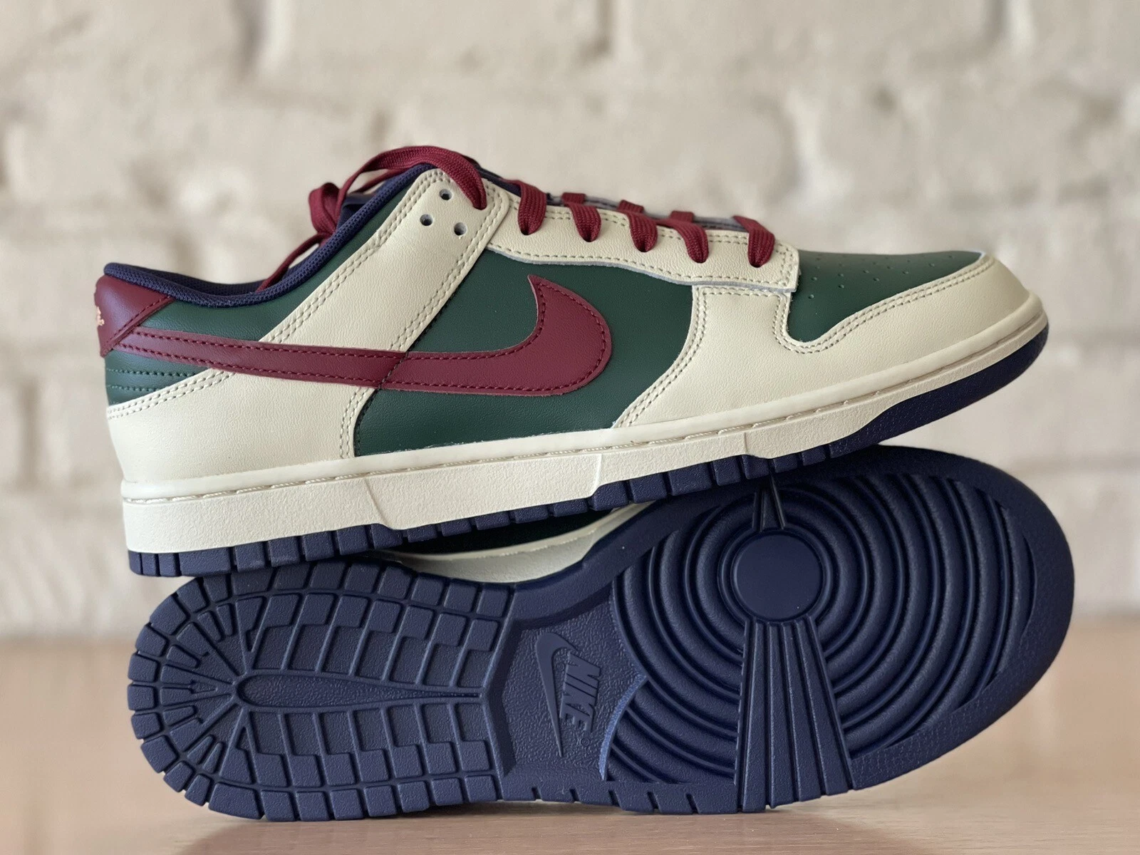 YEEZY Nike Dunk Low Retro "From Nike To You" Oregon USA Uomo Taglia 9.5 Casual FV8106 361