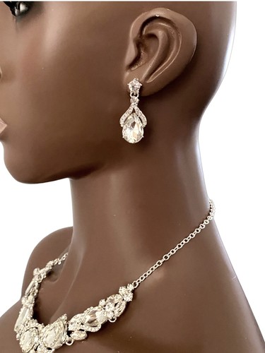 Dainty Necklace Earrings Set Clear Acrylic Crystals Wedding Bridal Pageant - Picture 2 of 3