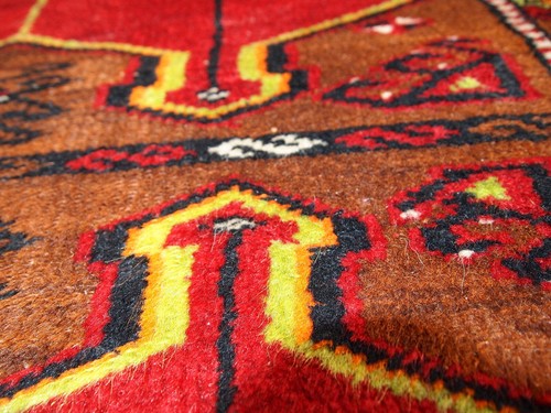Hand made antique collectible Turkish Yastik rug 2.5' x 6.2' (76cm x 190cm) 1920 - Picture 4 of 9