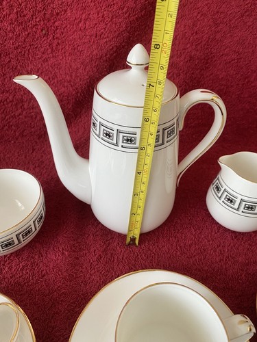 Crown Staffordshire Black & White Set of 16 Fine Bone China Coffee Set England - Picture 8 of 16