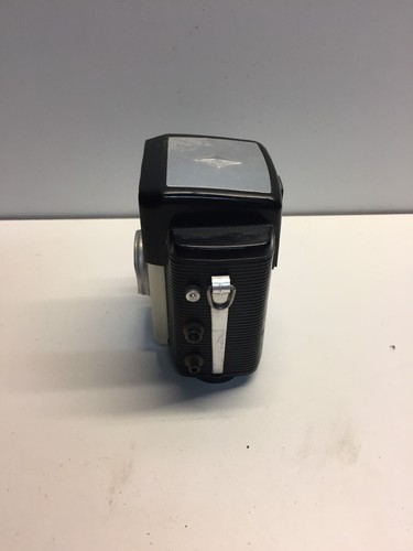 VINTAGE KODAK BROWNIE STARLET CAMERA UNTESTED - Photo 3/6