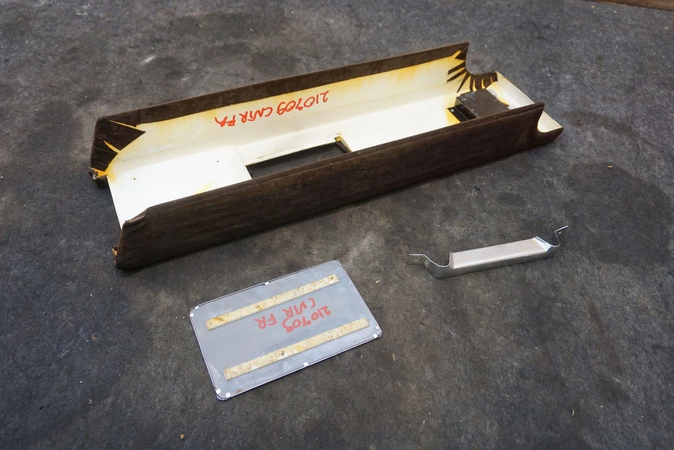 Conjunto de consola central bandeja de cenizas marrón OEM Lotus Elite Eclat 1975-82 *Nota* Foto 2 de 4