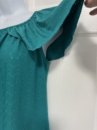 Kim & Cami Off The Shoulder Peasant Style Green Short Sleeve Top Medium - Picture 3 of 6