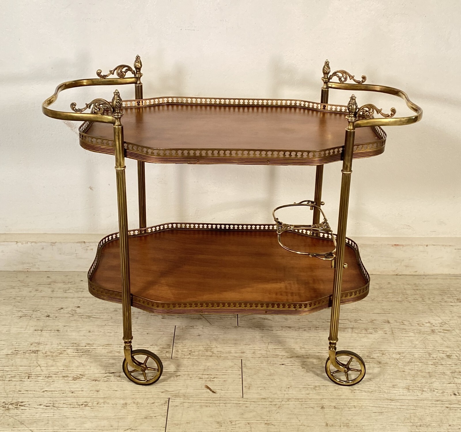 VINTAGE CARRELLO BAR MADE IN ITALY ANNI 50 OTTONE LEGNO PORTA VIVANDE BEVANDE - Foto 2 di 16