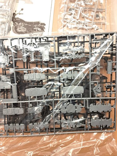 Heller 976 Kawasaki Z1000 1:8 estado coleccionista - Imagen 7 de 15